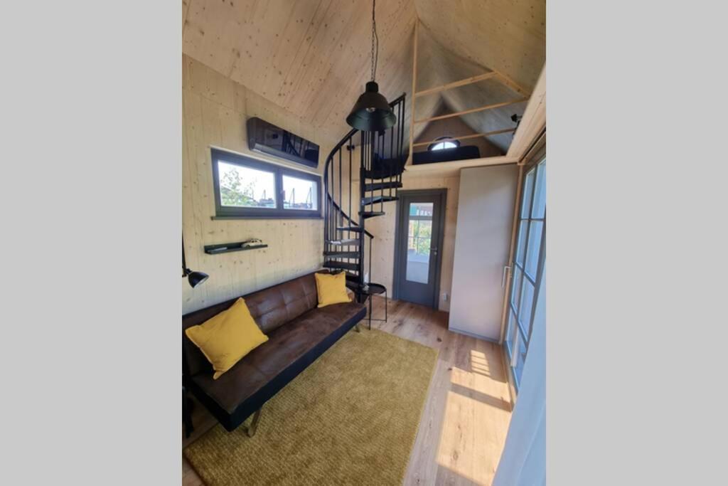 トレブルTiny Loft Im Suedhessischen Riedアパートメント エクステリア 写真